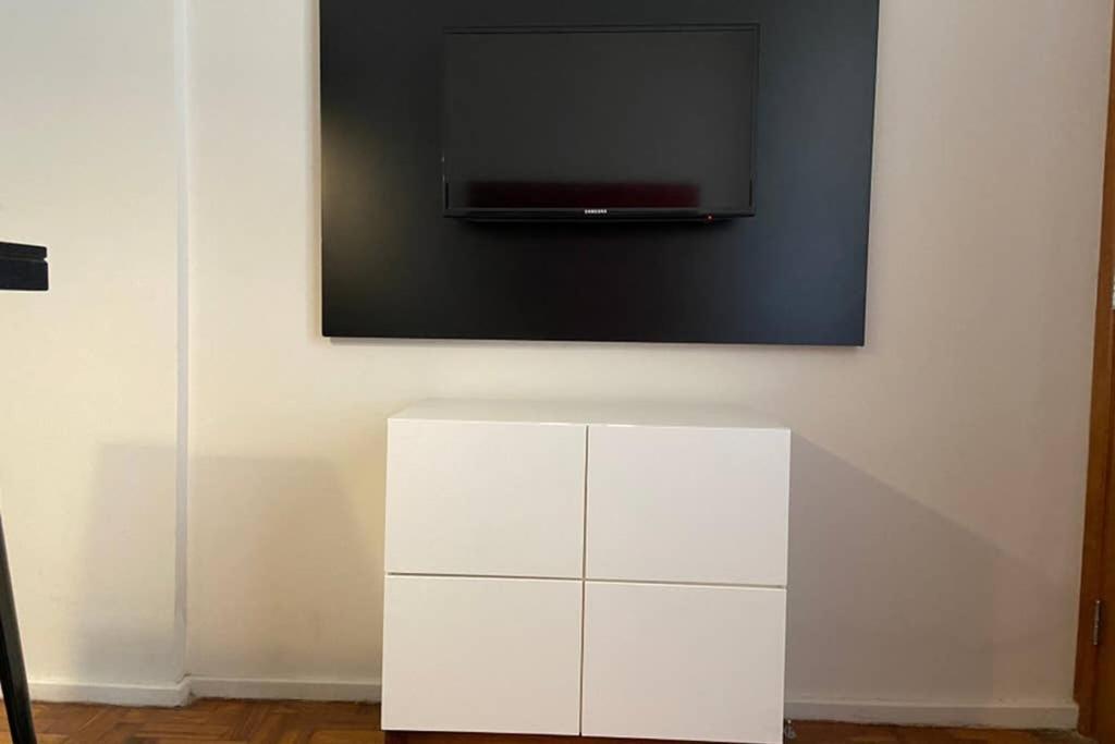 Apartamento Ap Copa, Qto E Sala C Vista Indevassável P/ Río de Janeiro